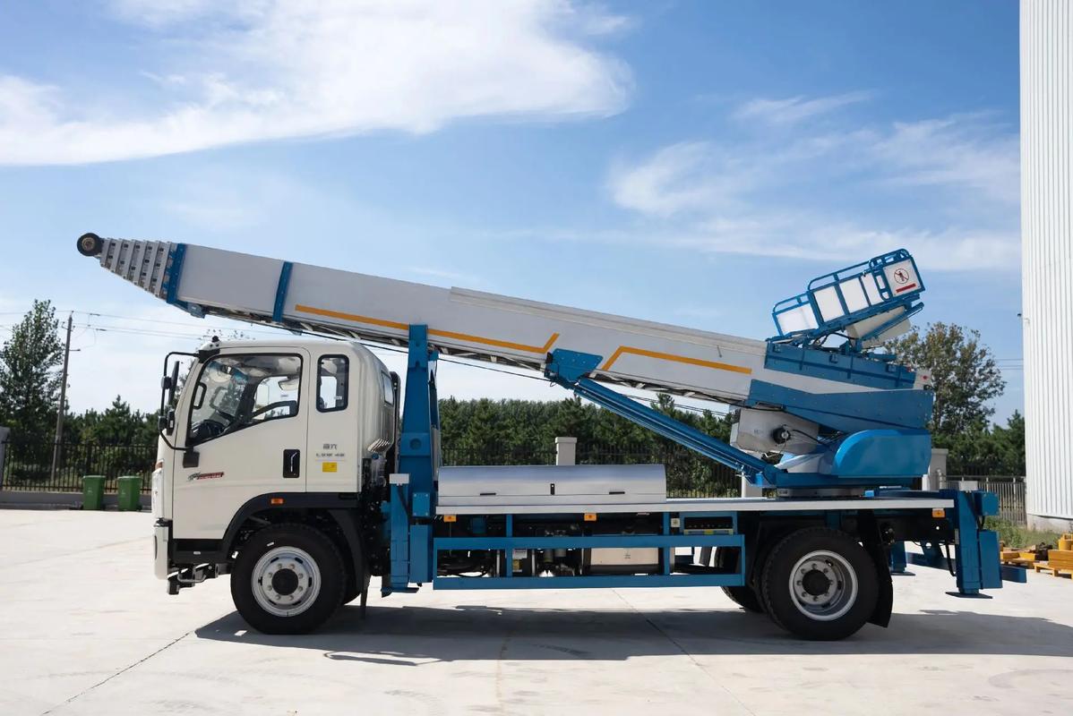 杭州江干云梯上料车租赁费用